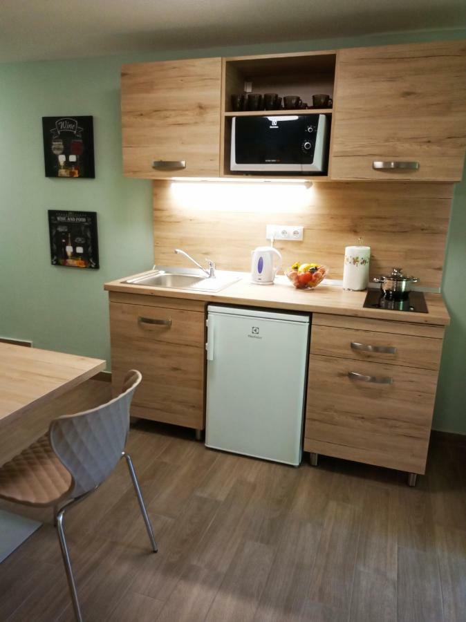 Appartement Valentina Apartman à Eger Extérieur photo